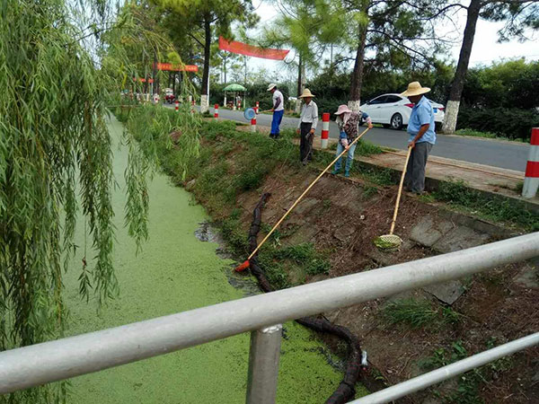 ���^����